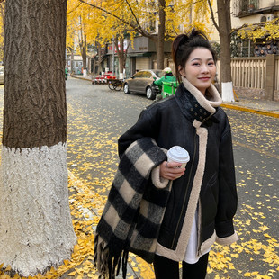 新款 超厚羊羔毛外套羊羔绒麂皮绒机车服夹克女装 皮毛一体2023冬季