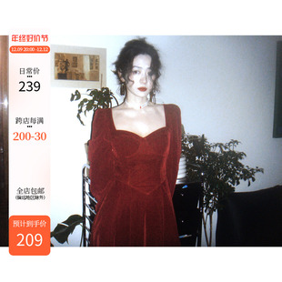 红色连衣裙秋冬女新款 午后商店 复古赫本风裙子 法式 丝绒坠感长袖