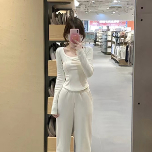 打底衫 设计感小众正肩长袖 显瘦上衣 辣妹显瘦 T恤女春秋冬内搭短款