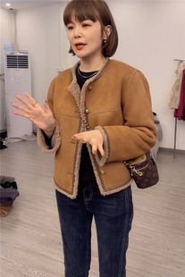 2023新款 羊羔毛外套女皮毛一体短款 宽松加绒小个子上衣 韩版 冬季