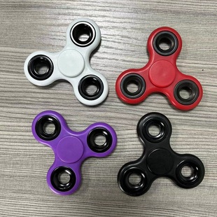 包邮🍬 礼品 三叶指尖陀螺 秒杀 学生成人解压指间创意玩具 福利一元